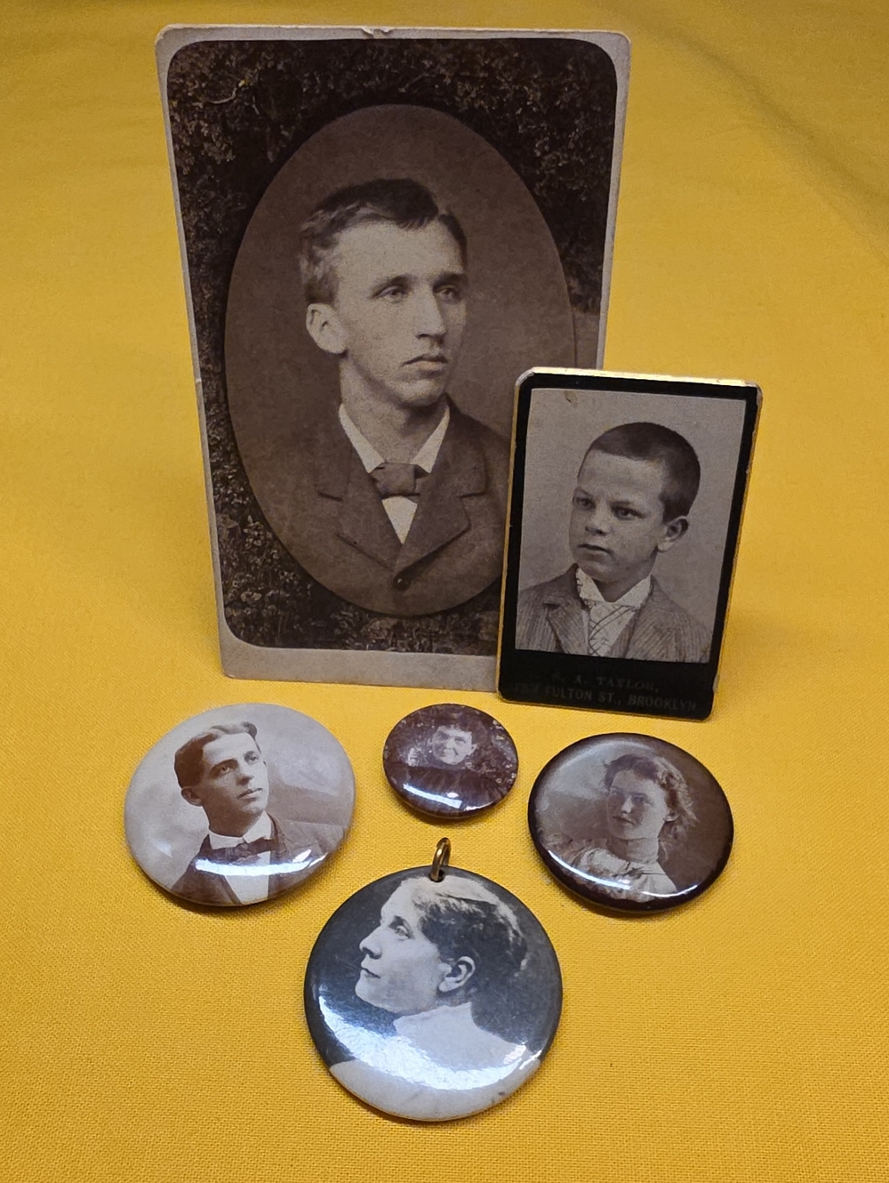 Rare Antique 6-Piece Victorian Ephemera Portrait Photo & Celluloid Pin Lot